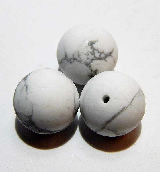 Howlith Perlen, matt, 14mm