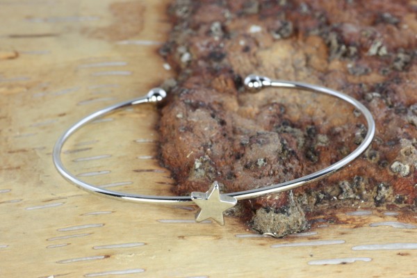 Armreif mit Stern, Silberfarben