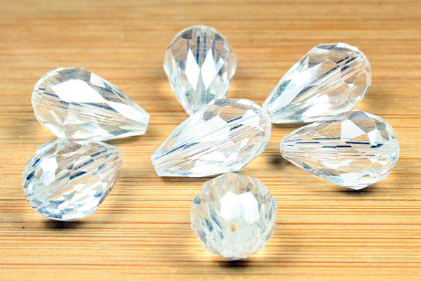 Kristalltropfen, crystal mit Glanz, 15x10mm