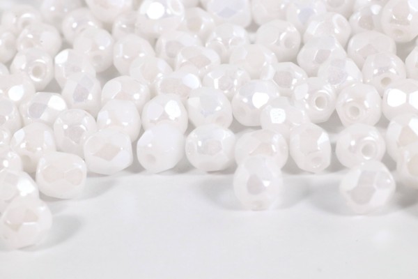 Schliffperlen, feuerpoliert, Chalk White Shimmer, 4mm, 50 Stück