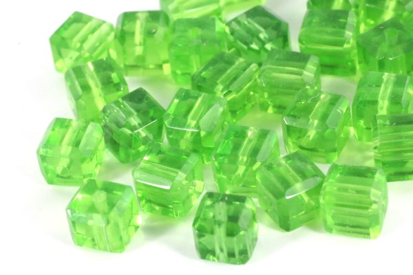 Glaswürfel mit Schliff, Light Emerald, 4x4mm
