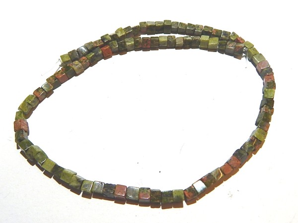 Rhyolith, Würfel, 4x4mm