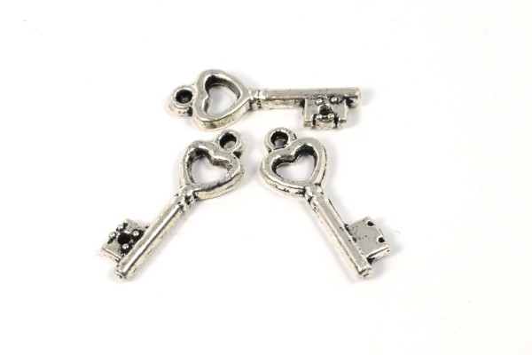 Anhänger, Schlüssel mit Herz, Nickelfarbe, 20x7mm
