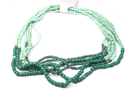 Rocailles Mix am Strang – Deep Sea Green, Ton-in-Ton