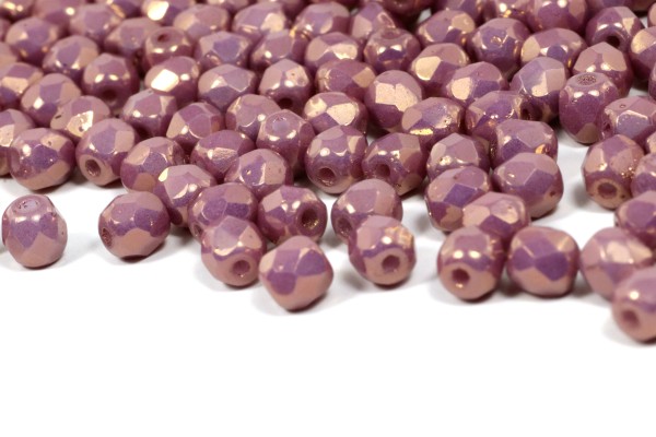 Schliffperlen, böhmisch, Chalk White Vega Luster, 4mm, 50 Stück