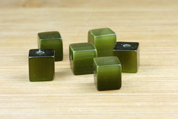 Cateye Würfel, Oliv, 8x8mm