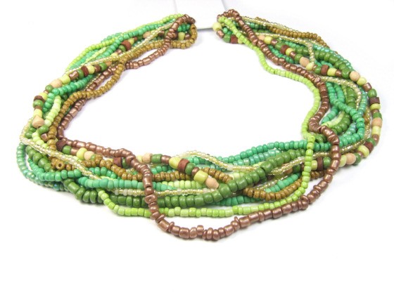 Rocailles Mix am Strang – Jungle Green, Ton-in-Ton Perlenmix
