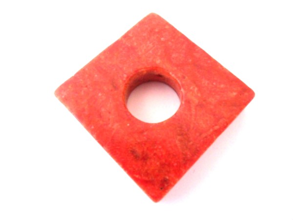 Koralle, Quadrat, mit Loch, poliert, 25x6cm
