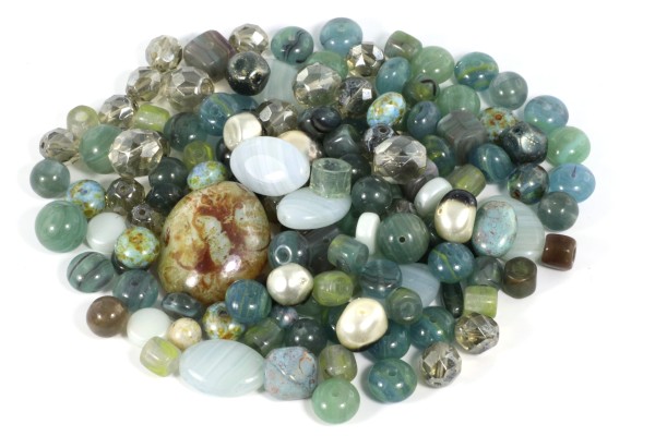 Perlenmix, böhmisch, Grün, 100 Gramm