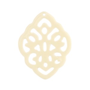 Resin Anhänger Rhombus im Barock-Stil – Cremeweiß (Off White), 42 x 32 mm