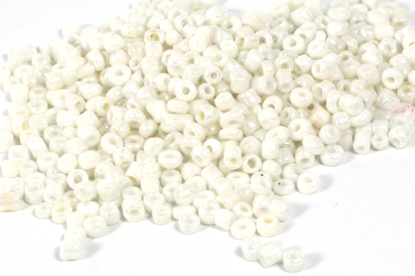 Rocaille, Creme opak, 15 gr., 2mm, 12/0