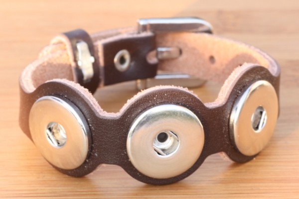 Lederarmband für 3 Druckknöpfe, gewellt, Dunkelbraun, 25cm